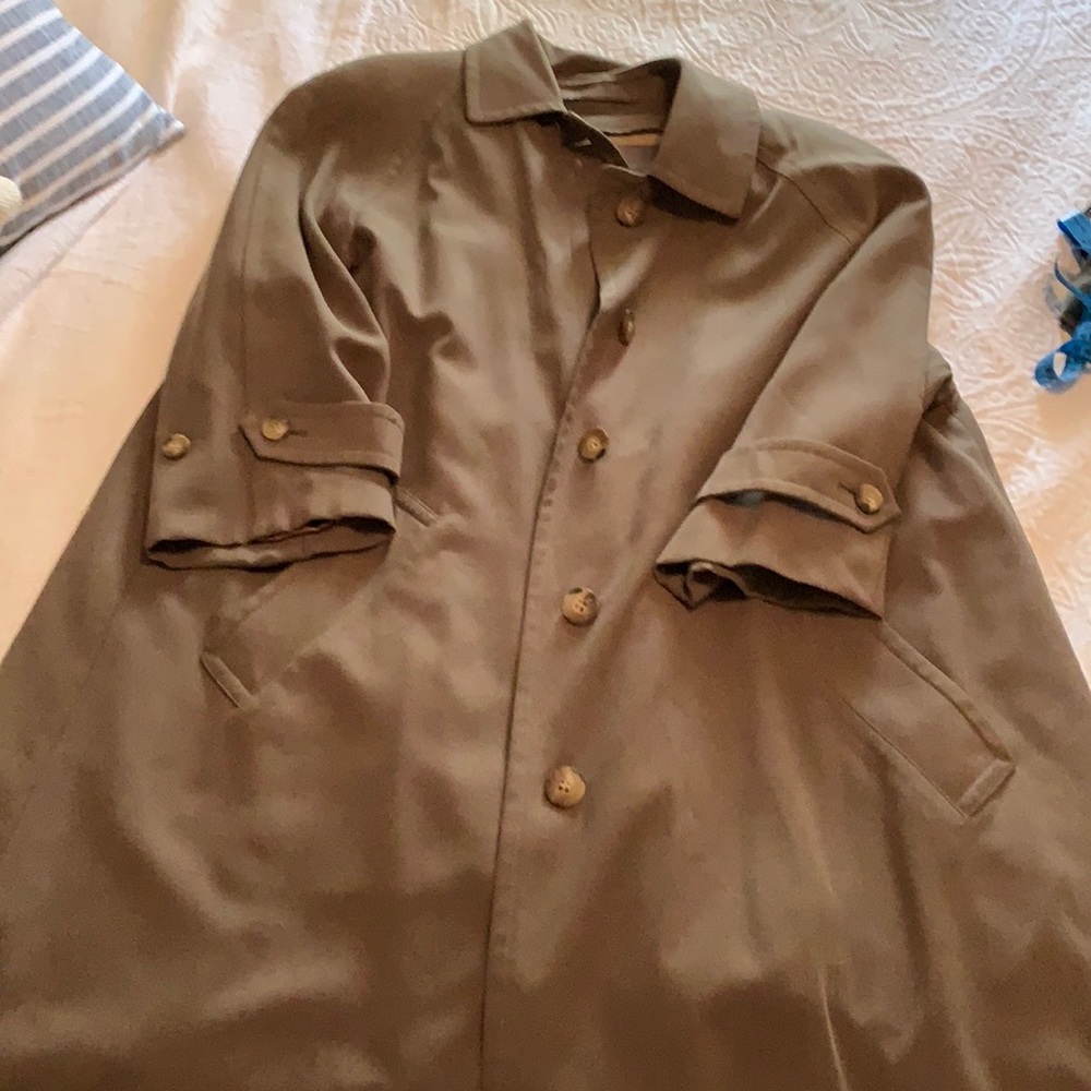 Vintage (1990s) Burberry a-line olive trench